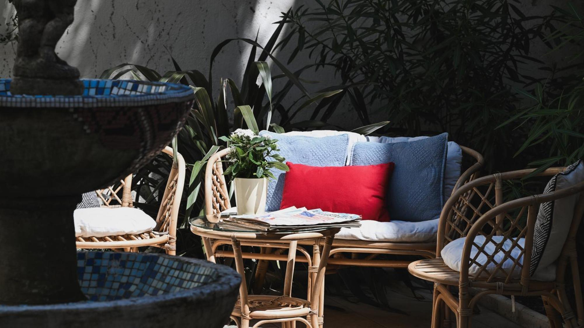 Bed and breakfast La Maison De L' Ambassadeur 2*